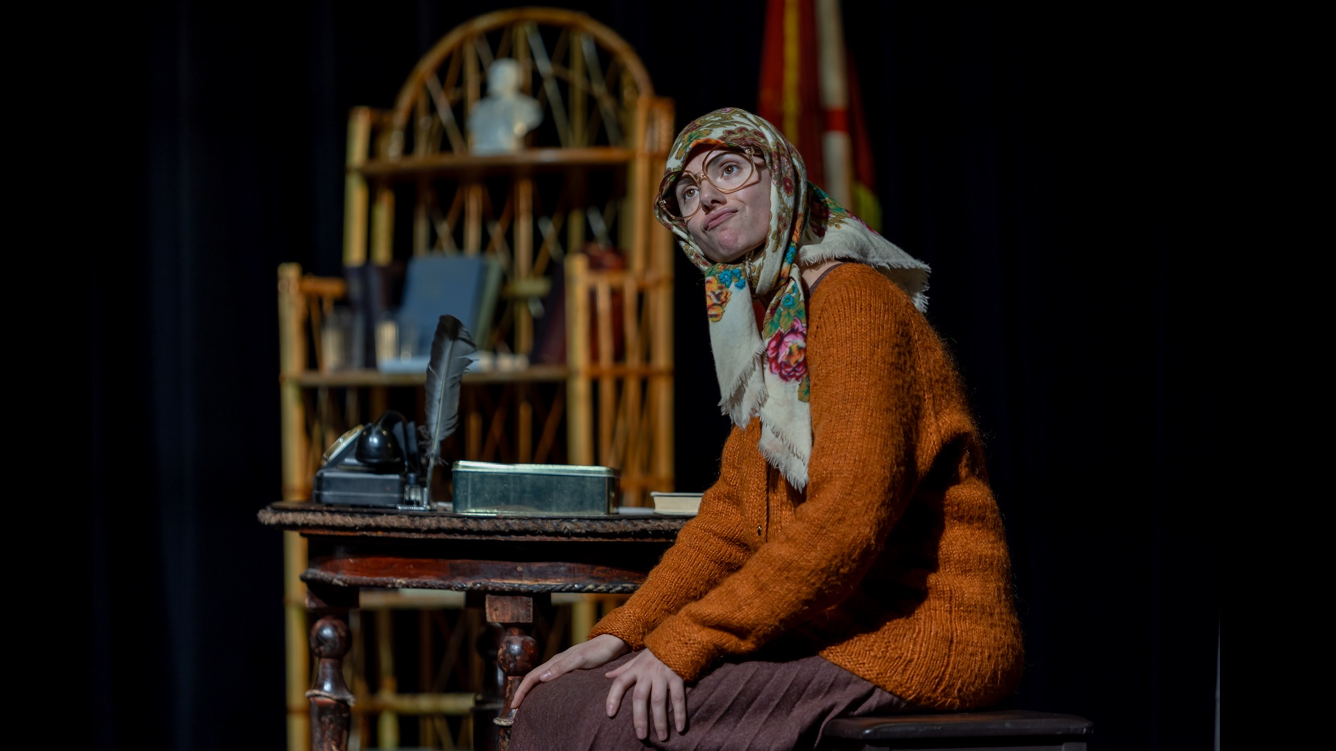 Шестеро любимых – афиша