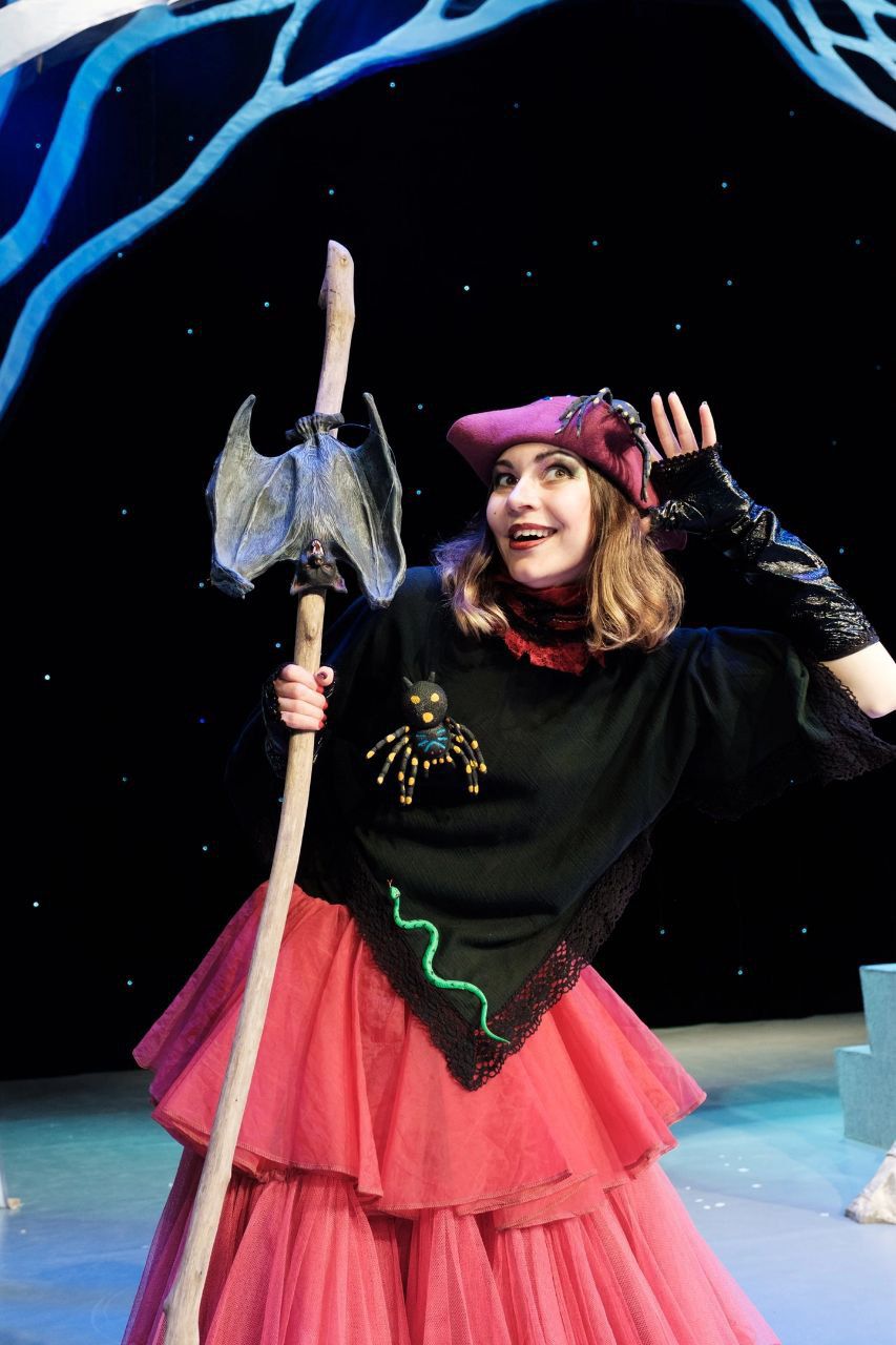 Маленькая ведьмочка – афиша