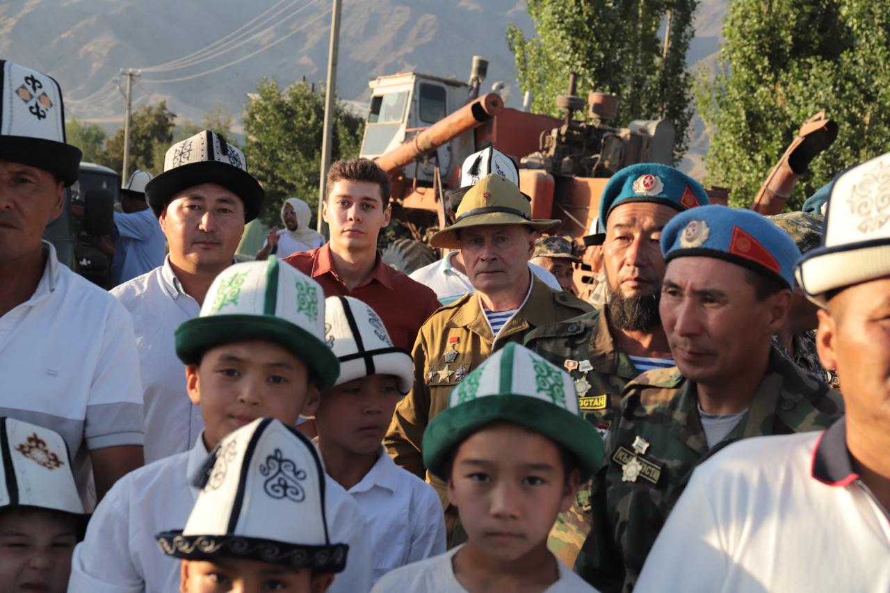 Спасти бессмертного – афиша