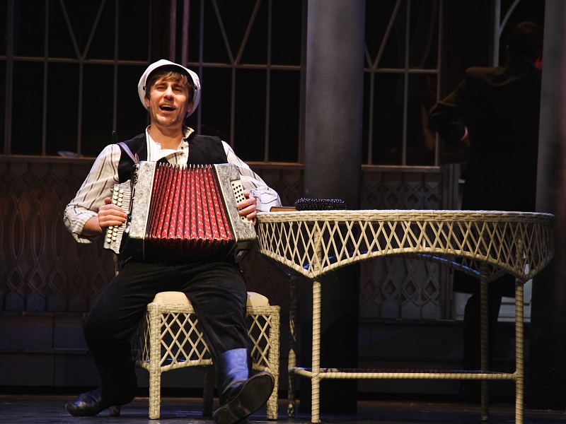 Волки и овцы – афиша