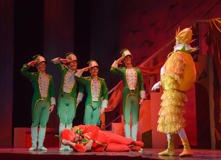 Чиполлино – афиша