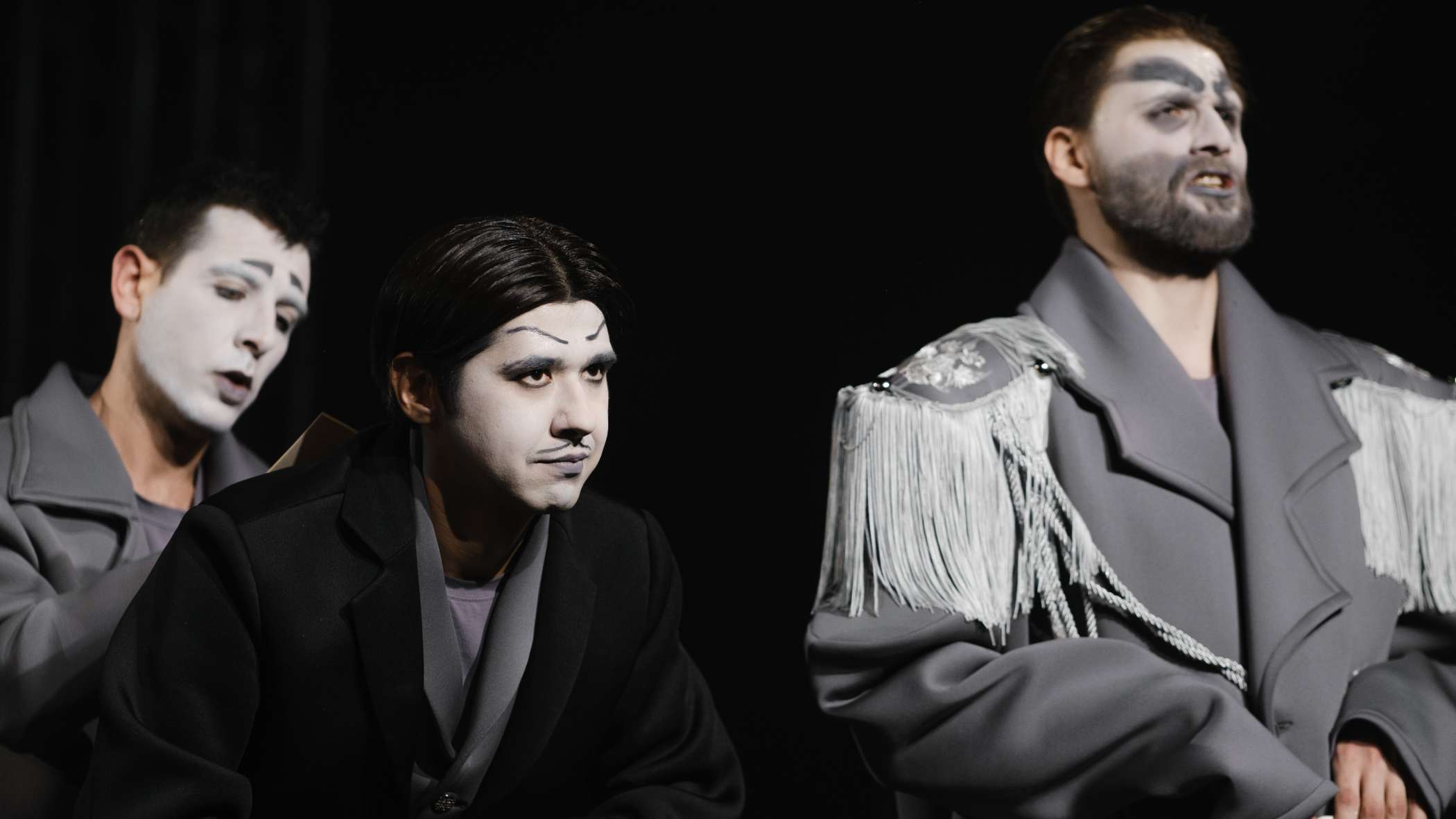 Идиот – афиша