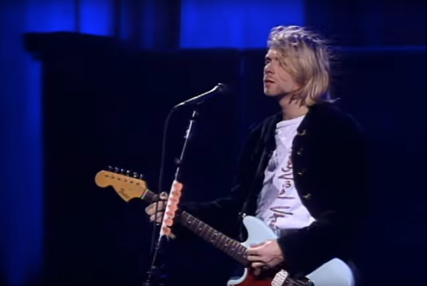 Посмотрите запись легендарного концерта Nirvana «Live & Loud» 1993 года |  Афиша – новости