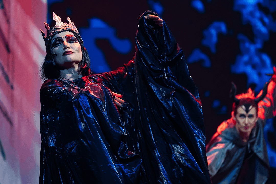 Как зажечь елку – афиша