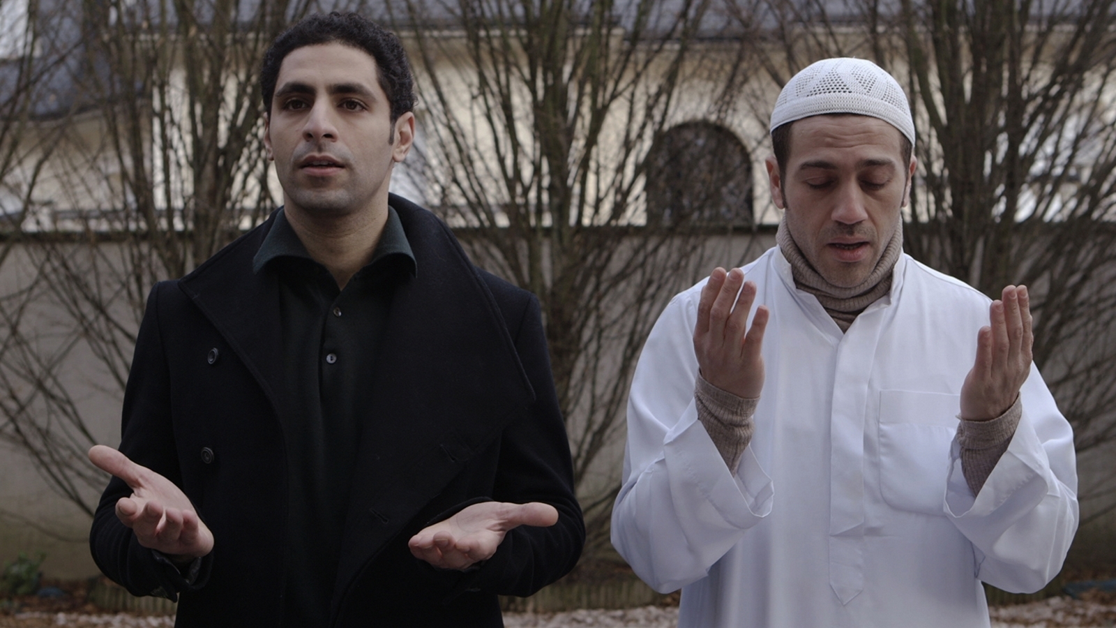 Апостол – афиша