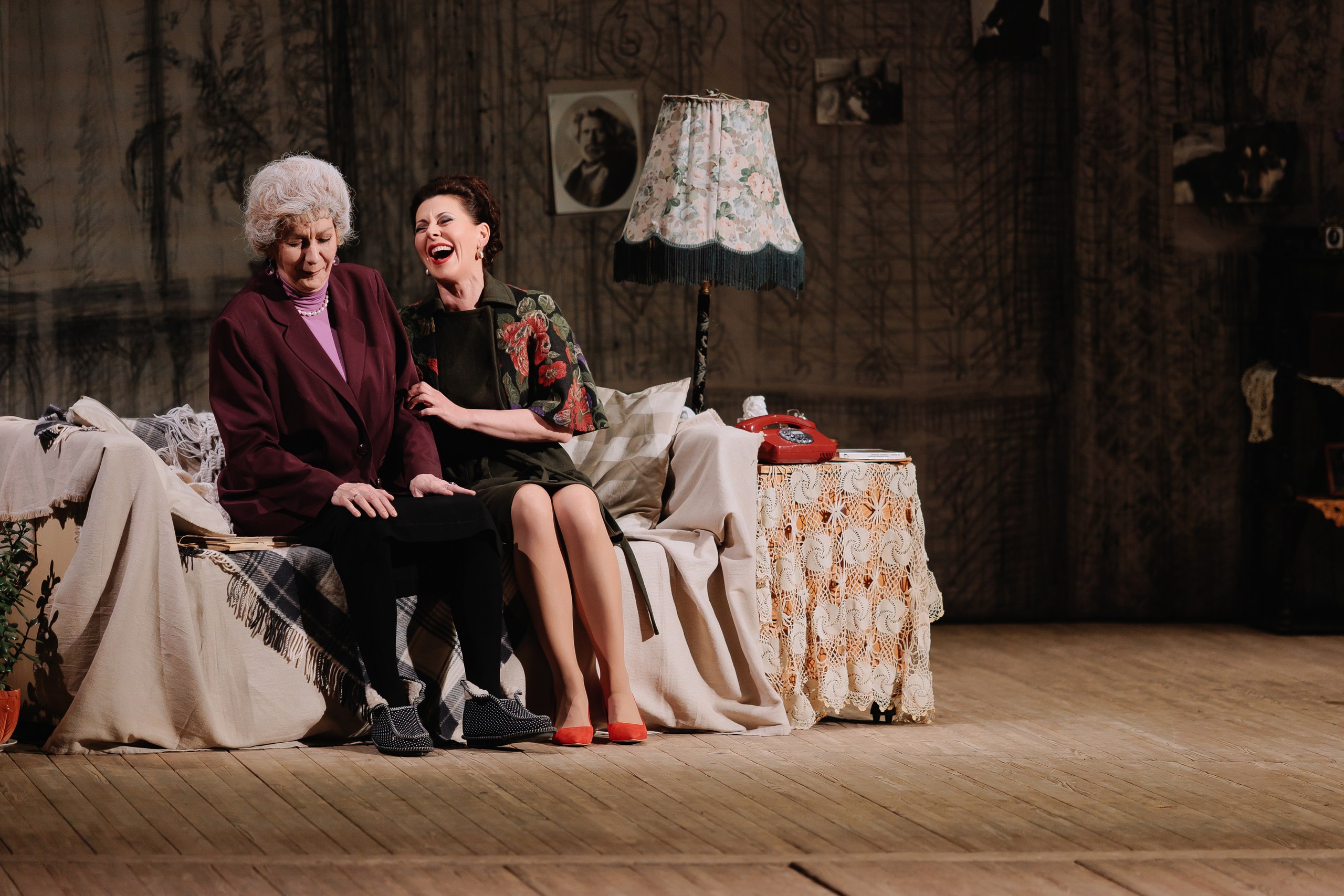 Раневская. Одинокая насмешница –  афиша