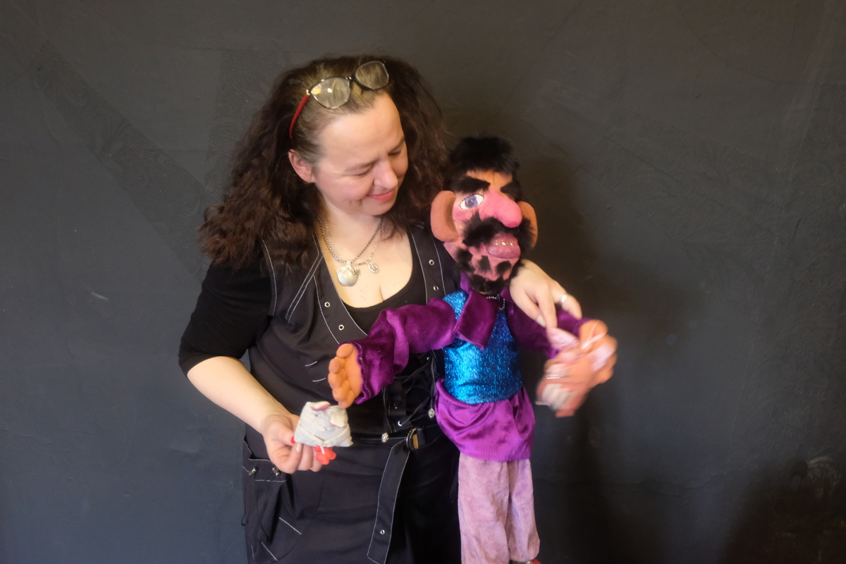 Колобок на Луне, или Космическая грязюка – афиша