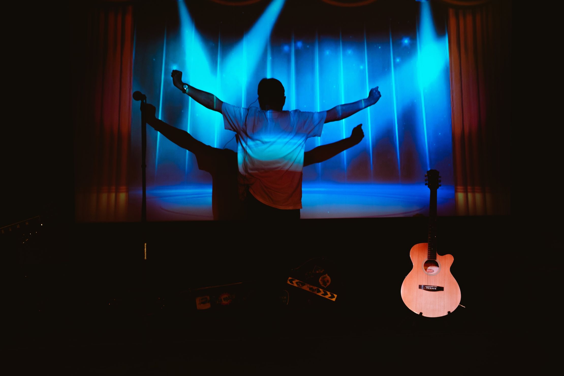 Кончилось лето – афиша