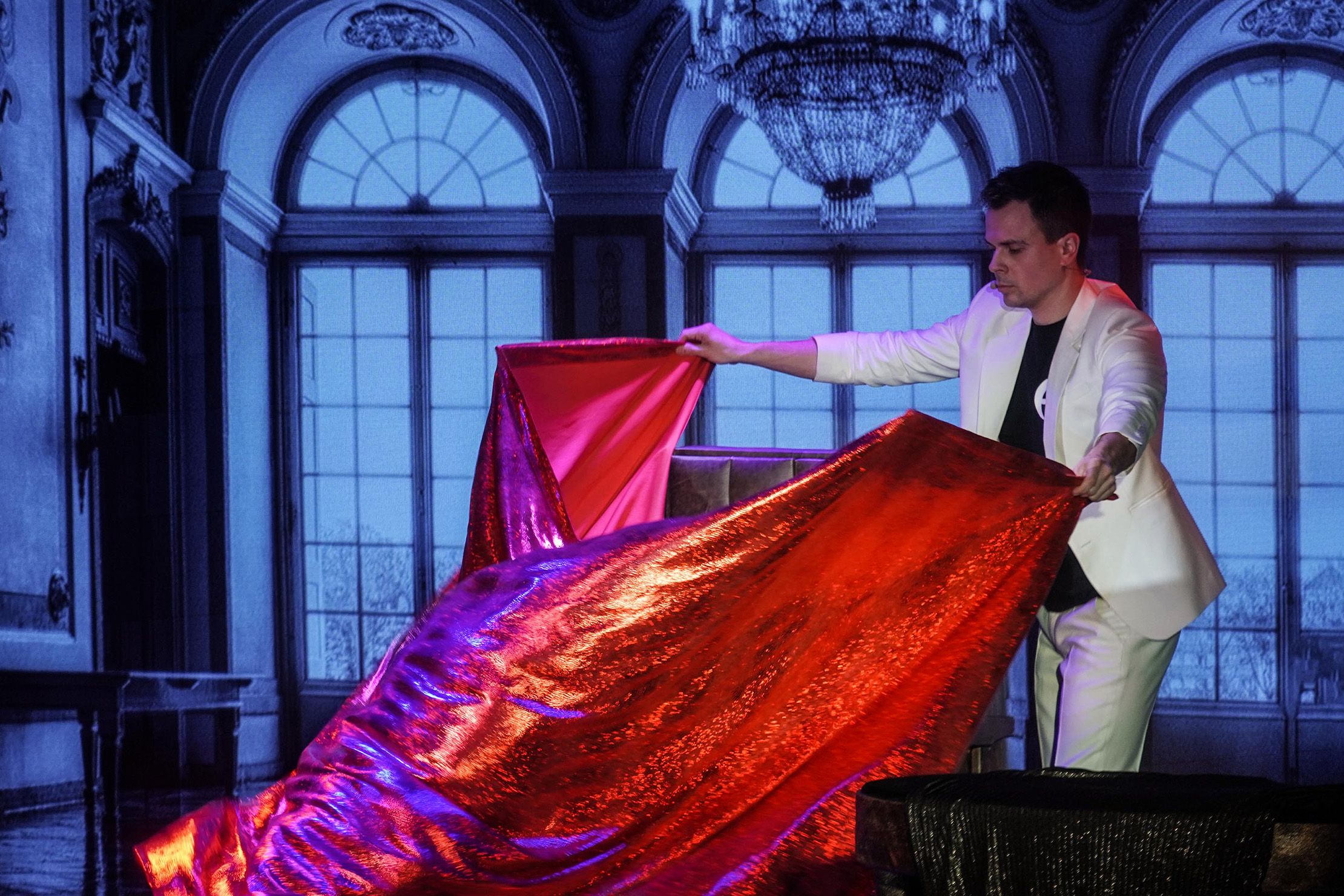 Вопрос. Иллюзионный спектакль Александра Магу – афиша