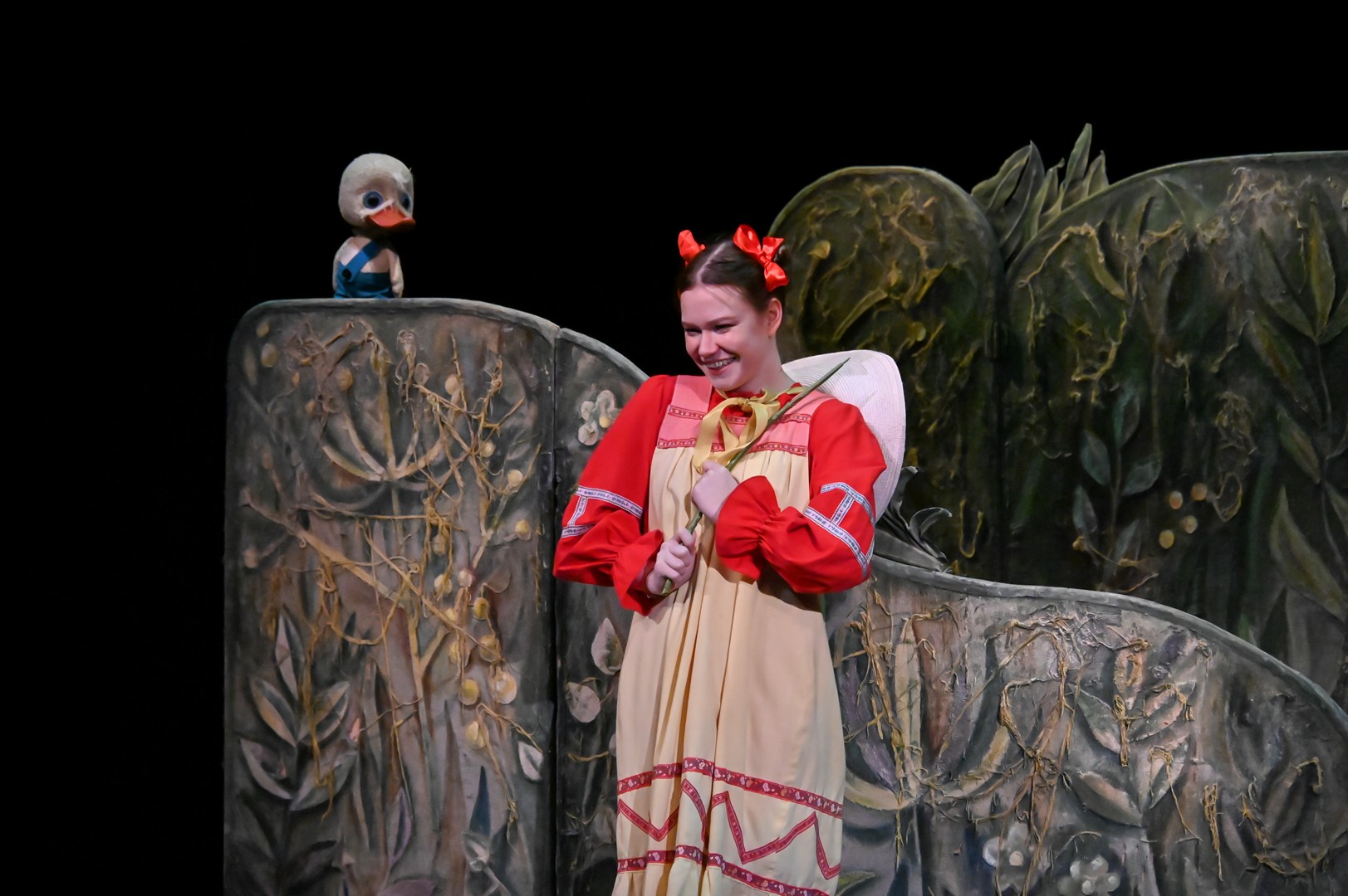 Гусенок – афиша