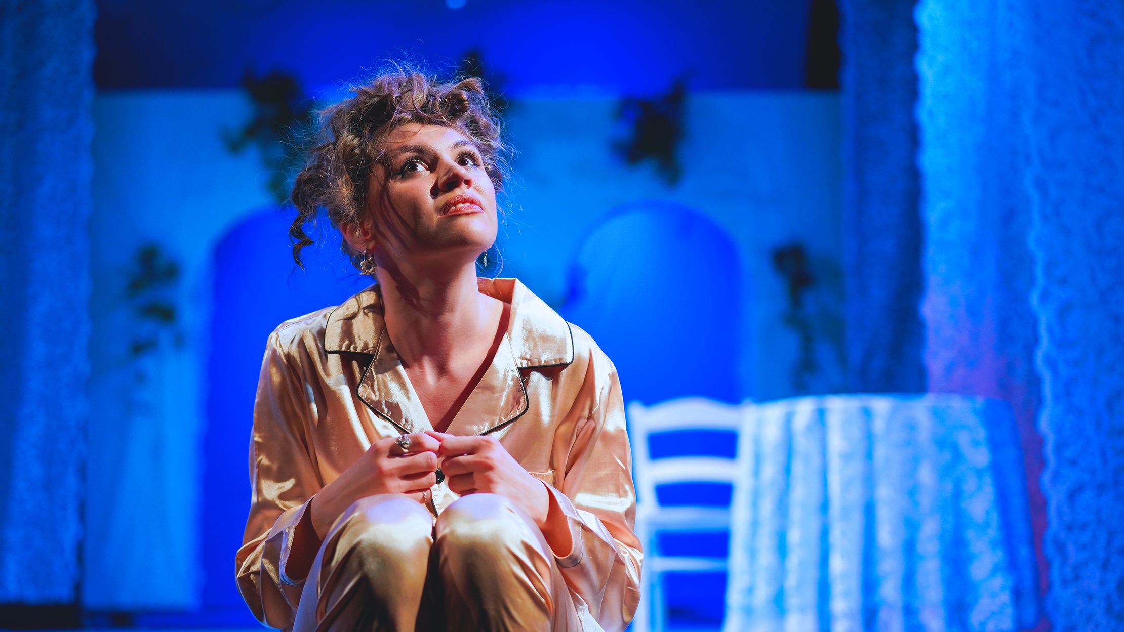 Безумный день – афиша