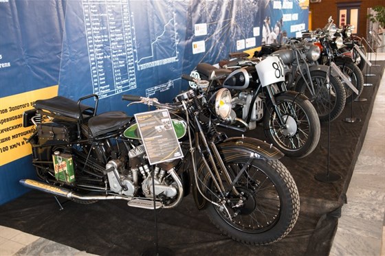 Культовые мотоциклы золотого века – афиша