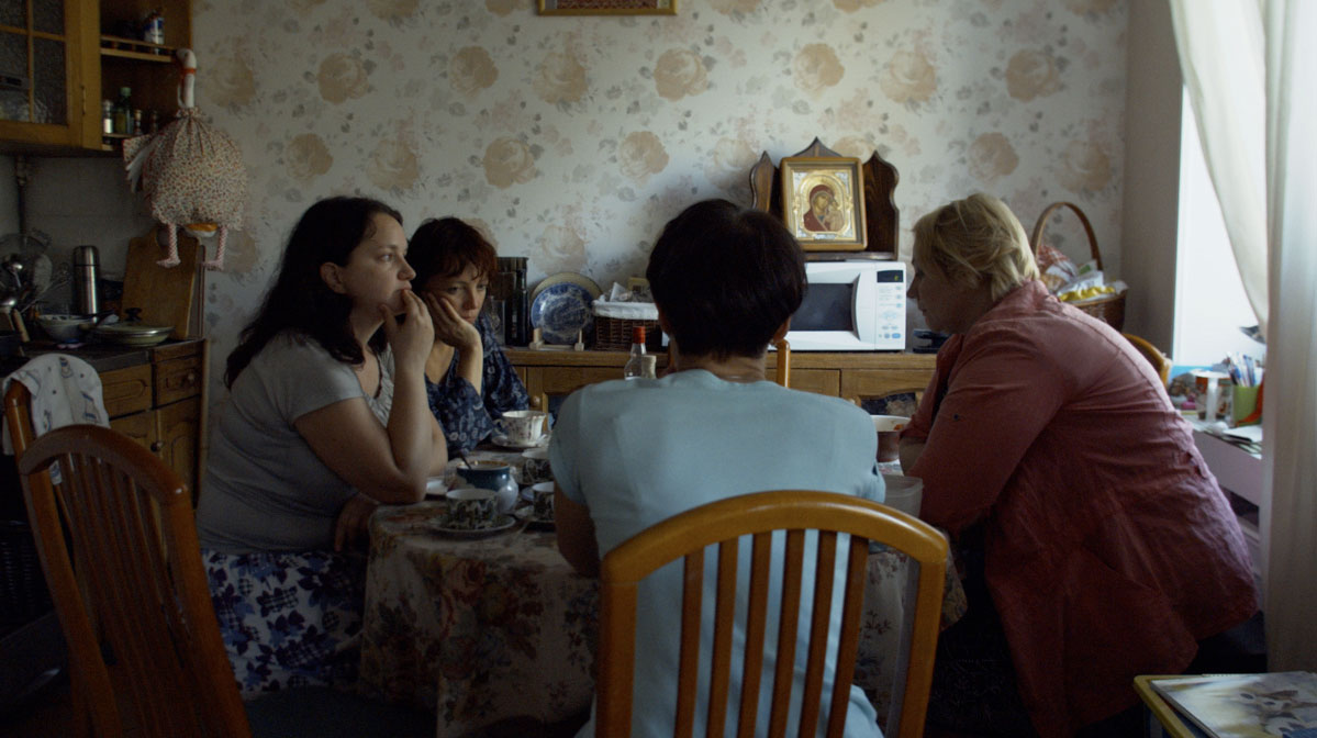 Уже темнеет – афиша